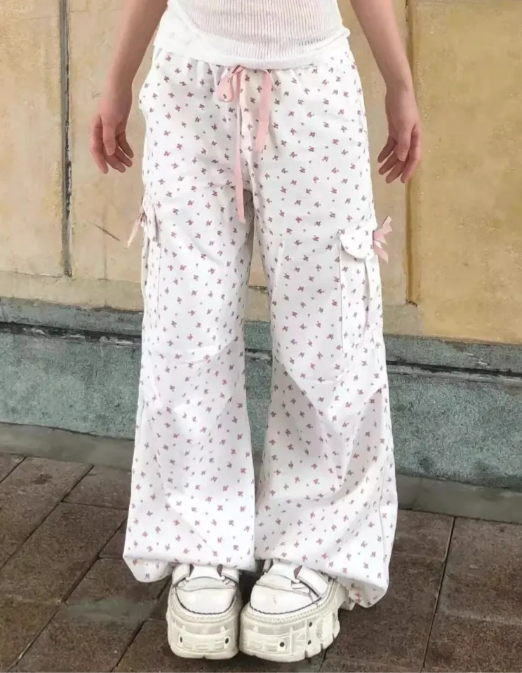 Annalice Cute Coquette White Ribbon Print Monogram Pants, Pink Ribbon Decor Oversized Parachute Pants