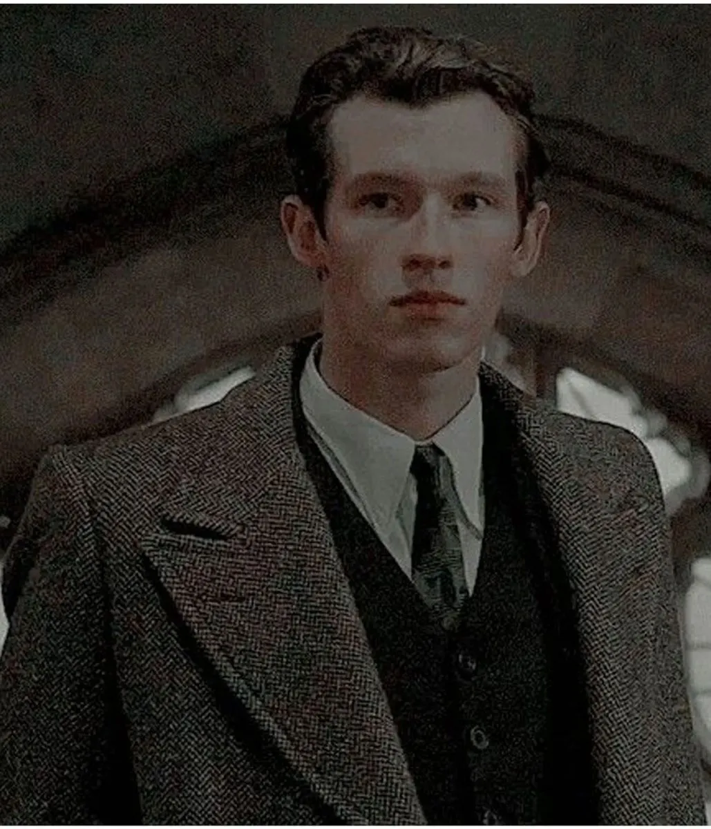 Callum Turner Fantastic Beasts The Secrets of Dumbledore Double Breasted Wool Coat