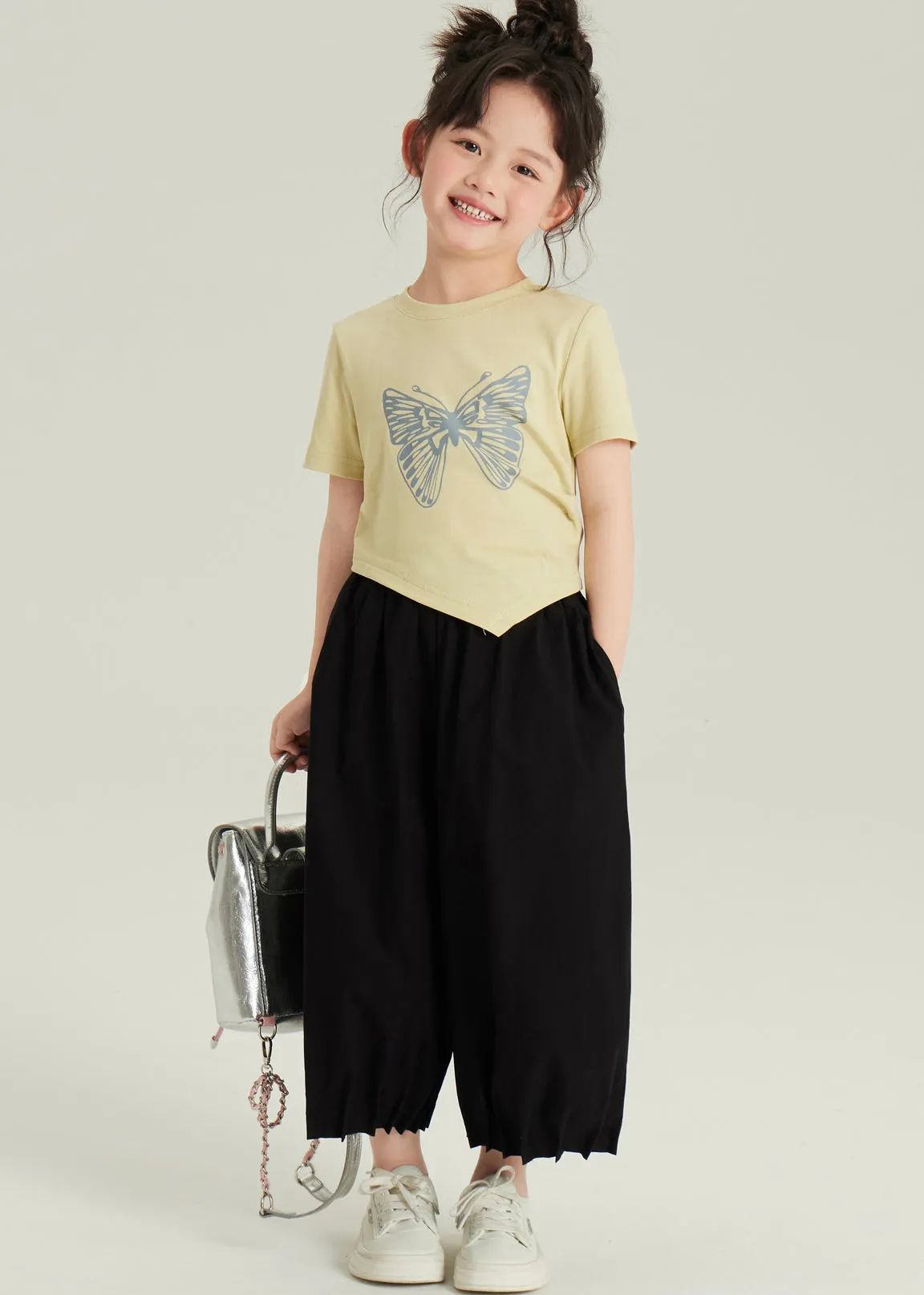 Cute Black Asymmetrical Butterfly Print Girls Top And Crop Pants Two Pieces Set Short Sleeve