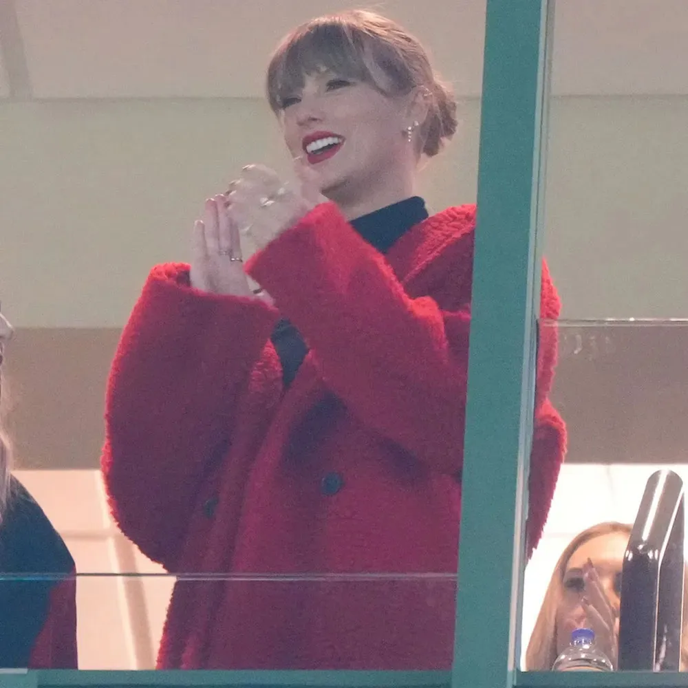 Kansas City Chiefs Taylor Swift Red Teddy Coat