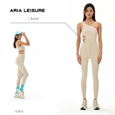 One-piece yoga suit with shoulder strap and chest pad sexy and tight back 3 colors