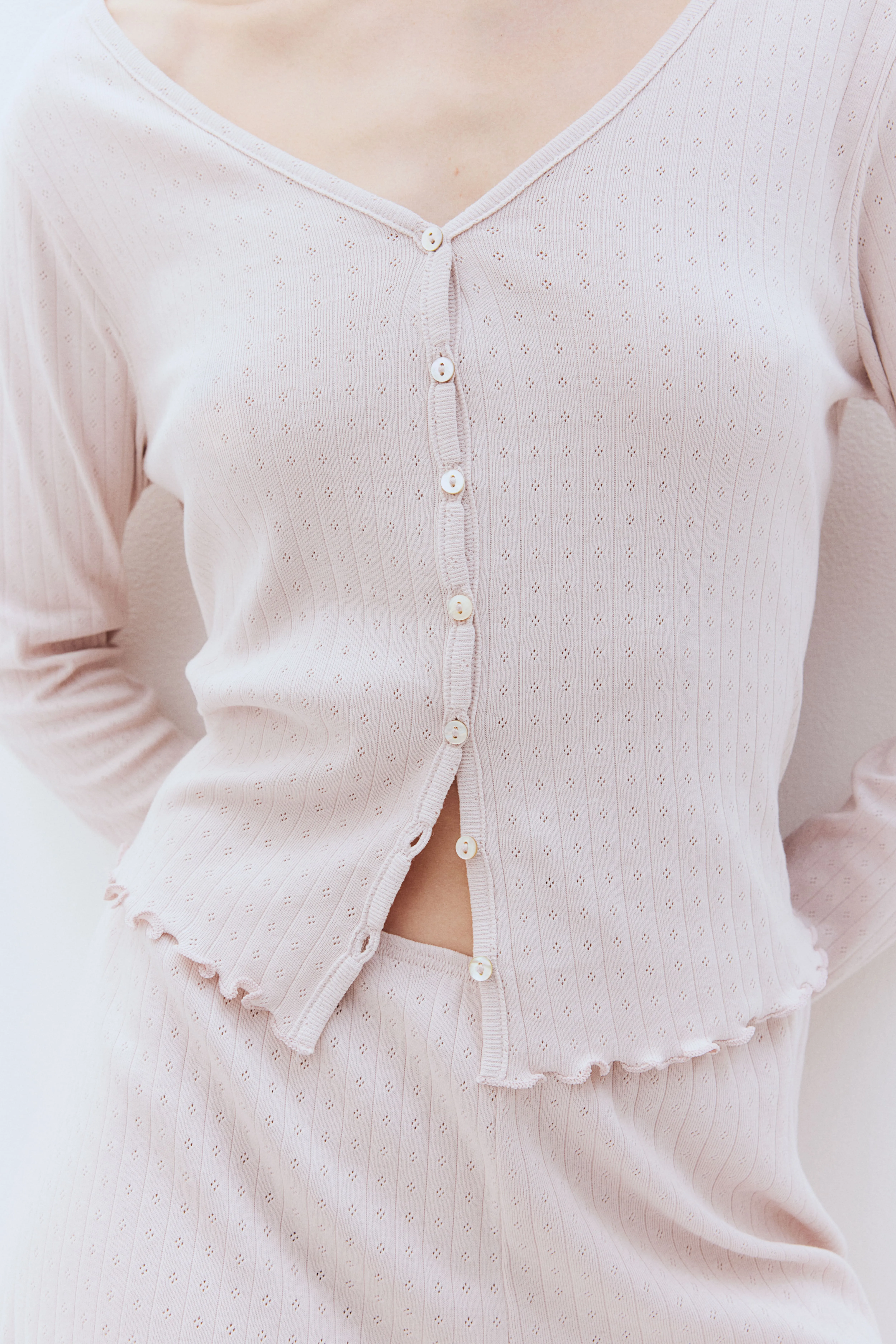 Pointelle pyjamas - V-neck - Long sleeve - Powder pink - Ladies | H&M GB