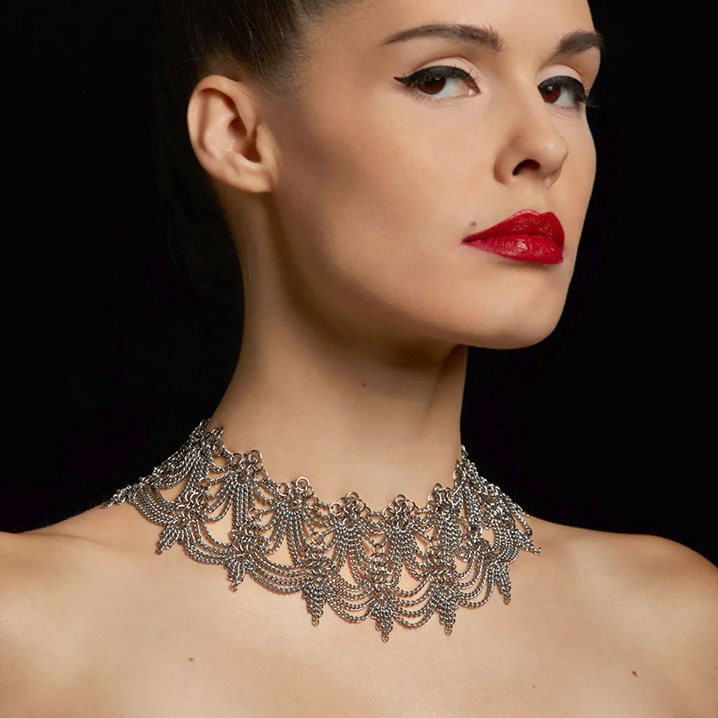 SLINKY Lace Collar