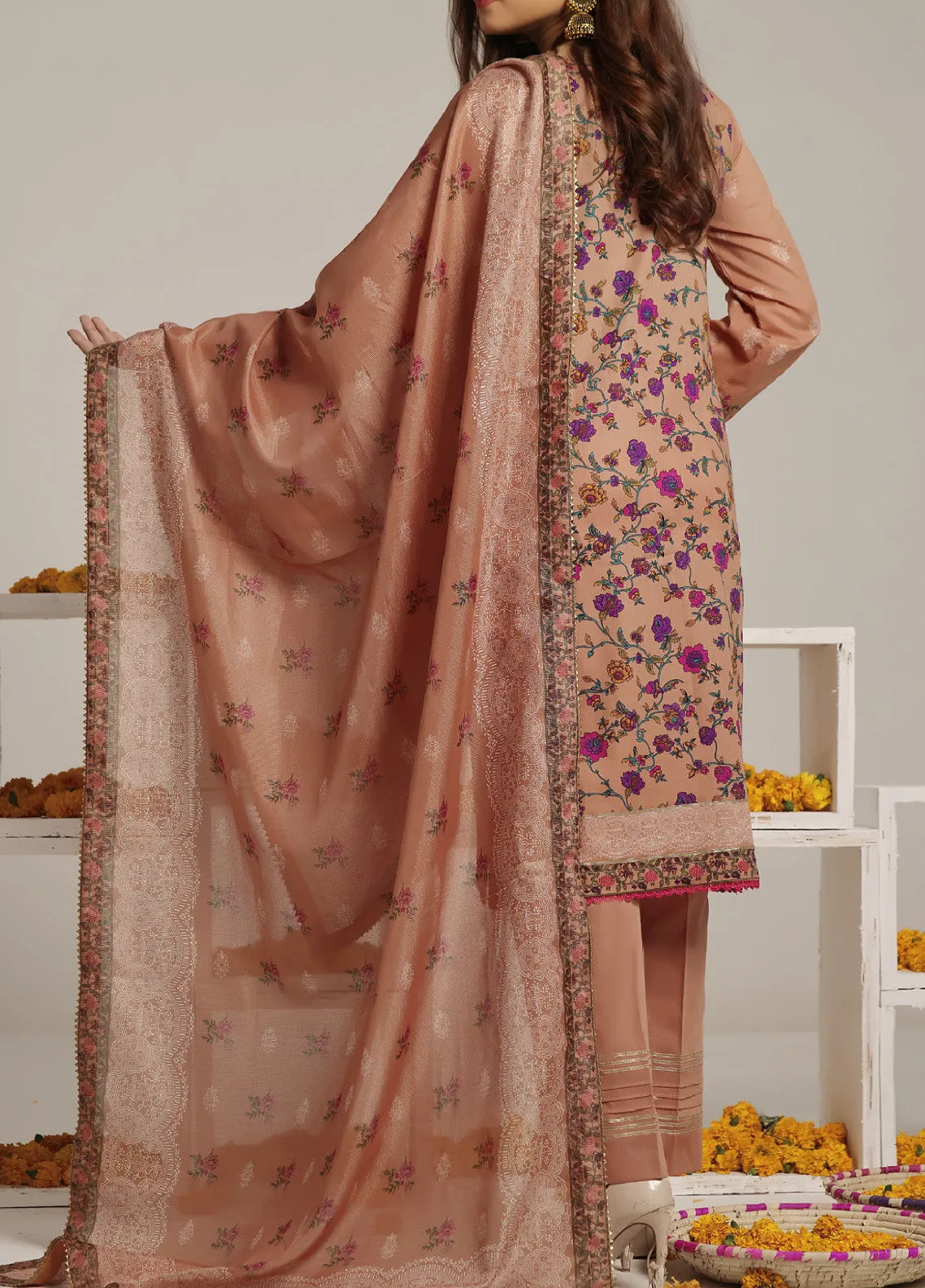 Sufina's By VS Textile Printed Lawn With Zari Dupatta 3 Piece Unstitched Suit VS24SPLZD-397