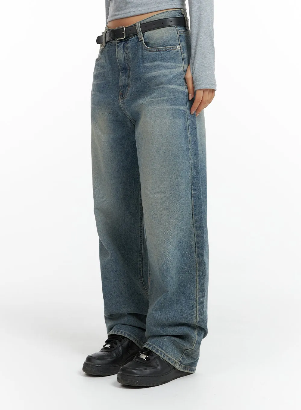 Washed Denim Wide-Leg Jeans CF419